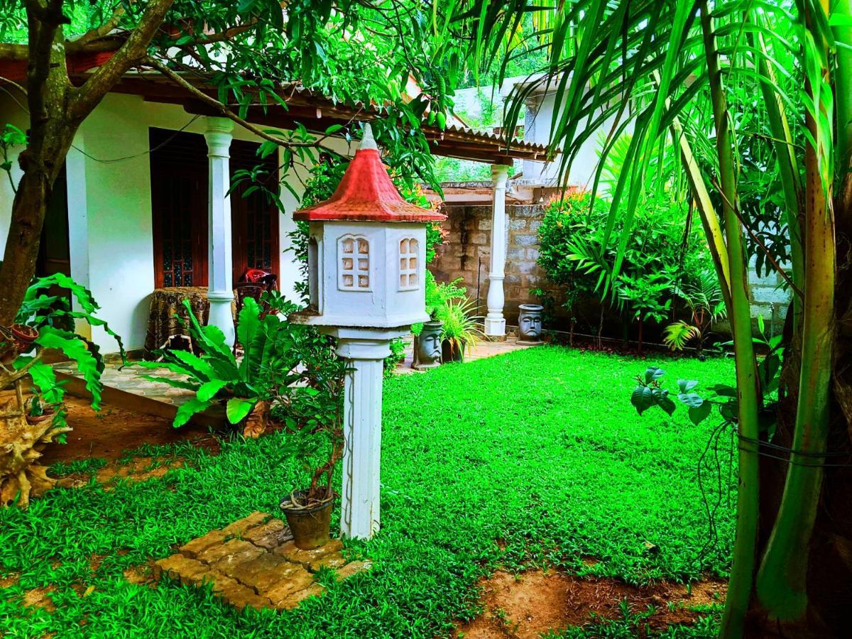 Lake Front Yala Safari Kataragama Luaran gambar